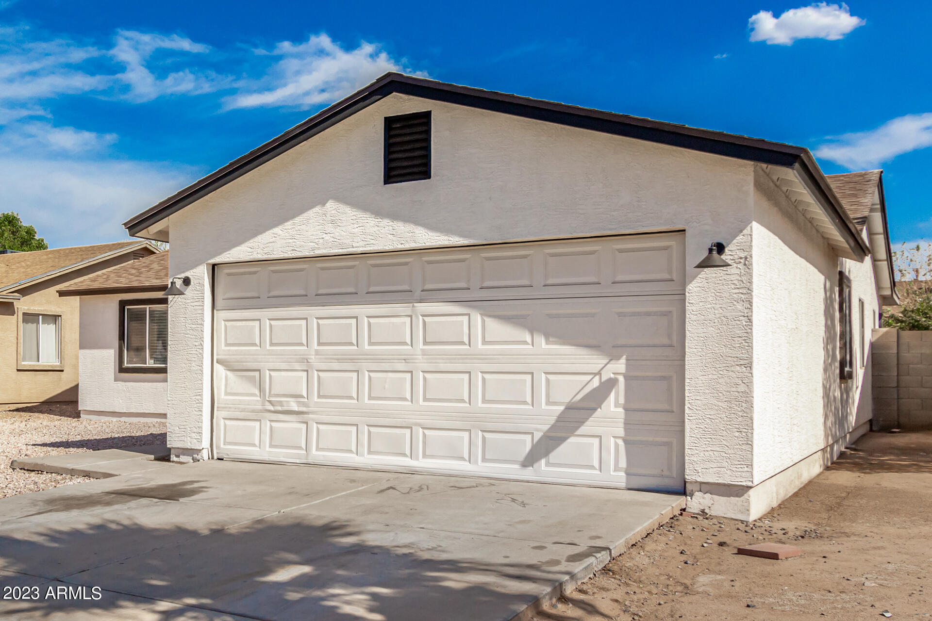 2127 West Roeser Road Phoenix, AZ 85041 - Photo 3 of 27 01 - Roeser 2127