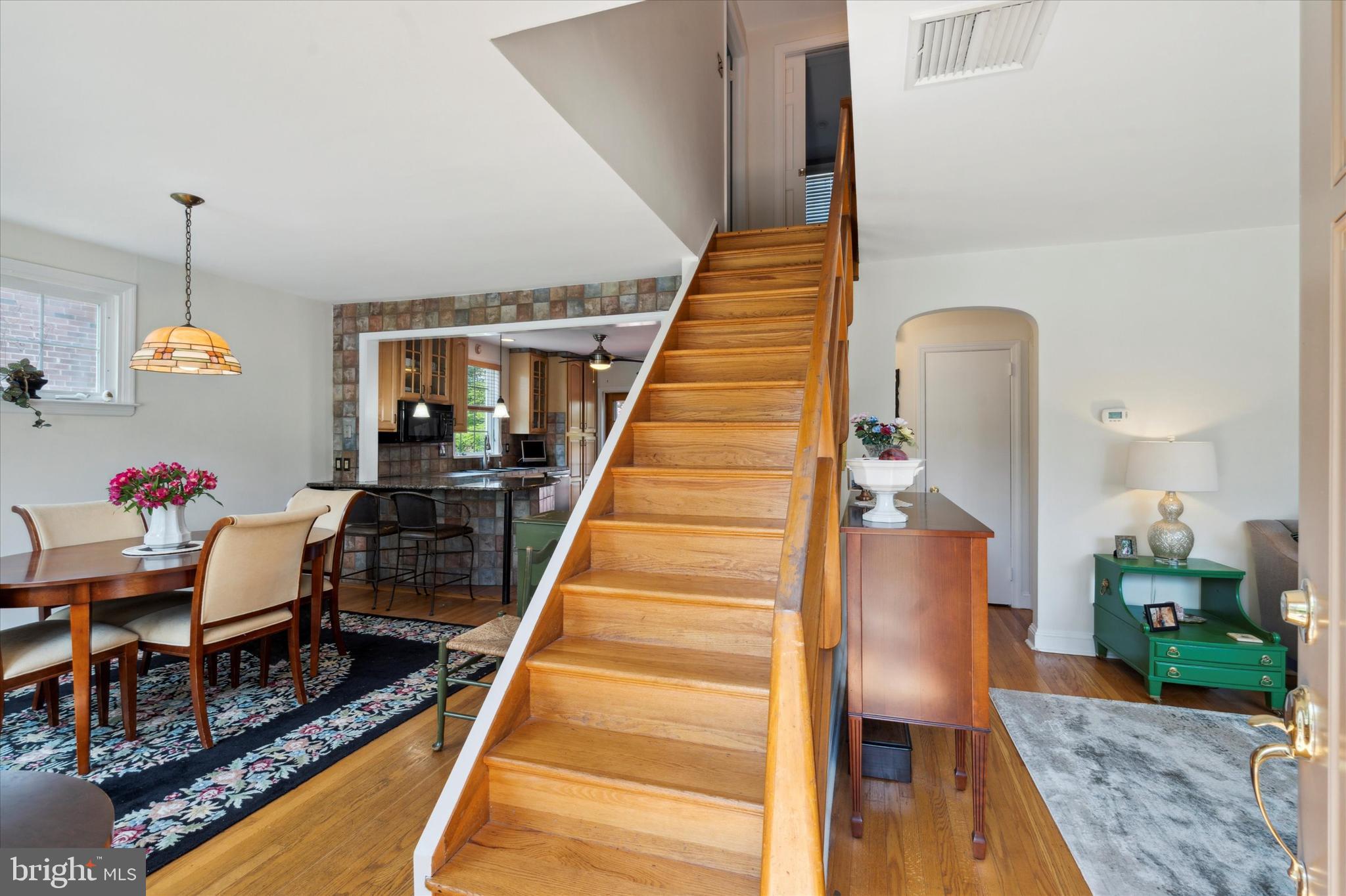 120 Golf Hills Road Havertown, PA 19083 - Photo 2 of 24