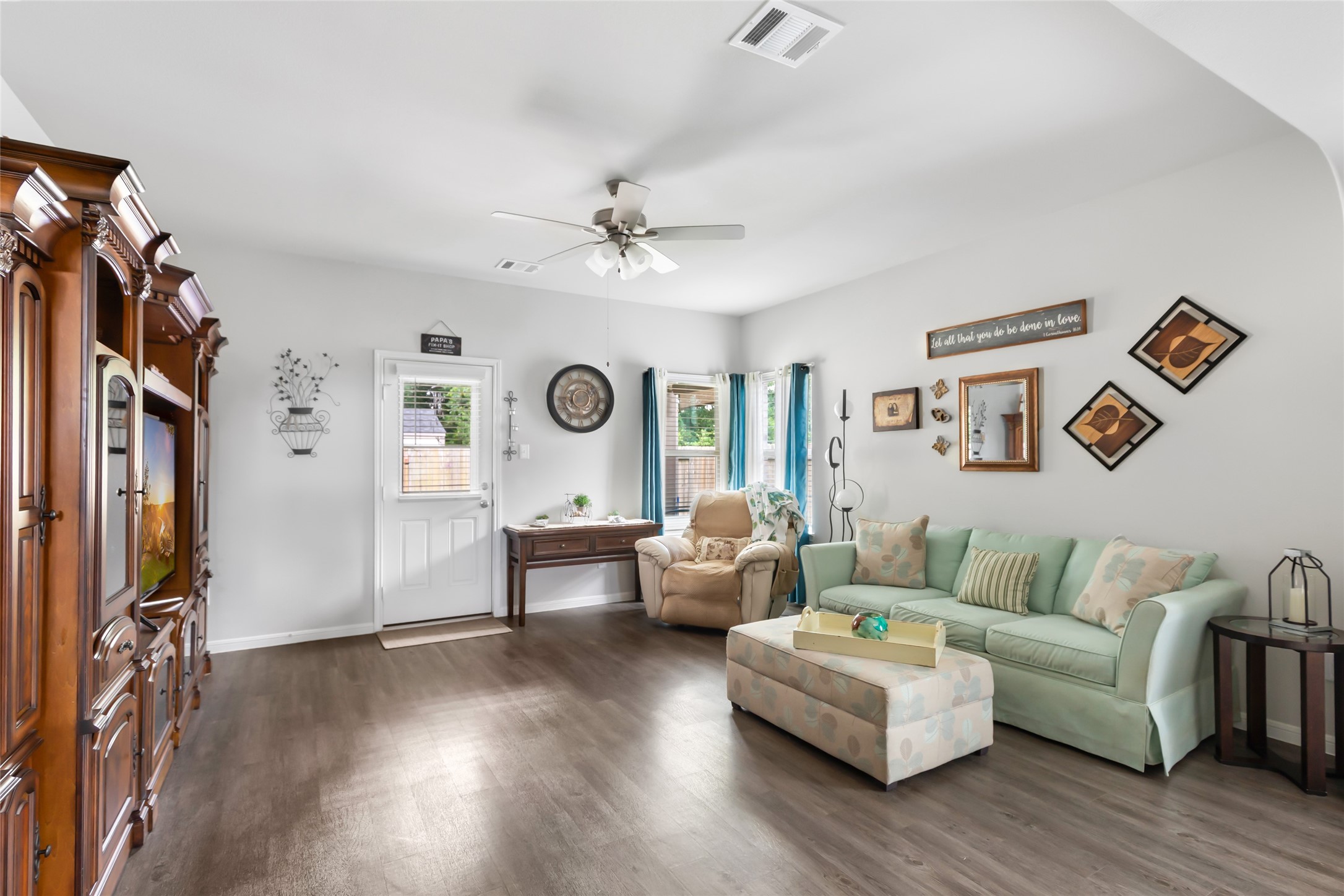 26328 Cooperstown Way Splendora, TX 77372 - Photo 27 of 33 Open Living area