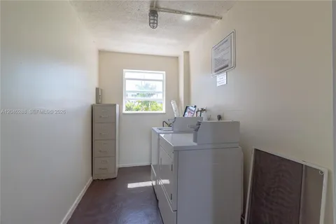 $309,000 | 611 Northeast 14th Avenue, Unit 206, Fort Lauderdale, FL 33304