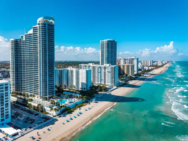 $7,250 | 3101 South Ocean Drive, Unit 3105, Hollywood, FL 33019