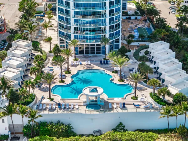 $7,250 | 3101 South Ocean Drive, Unit 3105, Hollywood, FL 33019