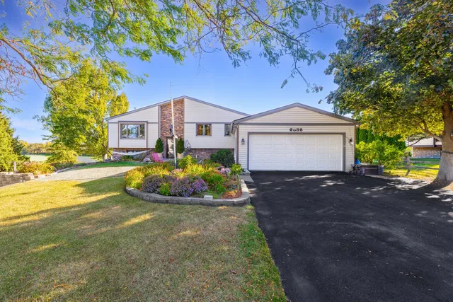 $399,990 | 6338 Thicket Lane, Cherry Valley, IL 61016