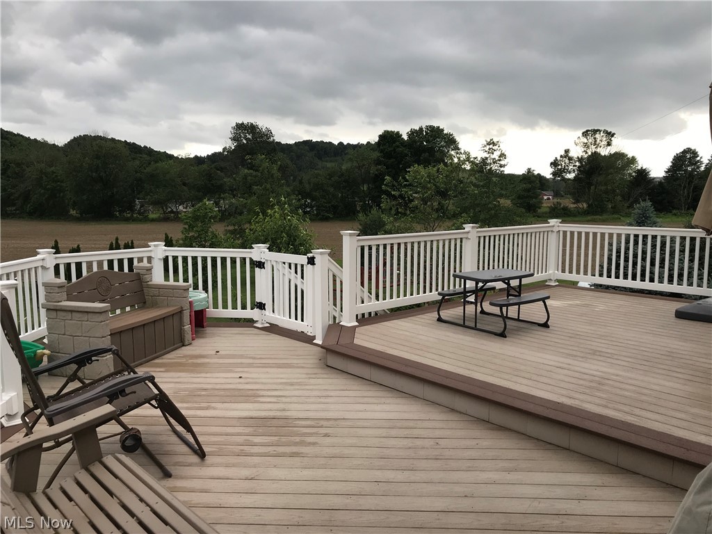 3383 Oldtown Valley Road Southwest New Philadelphia, OH 44663 - Photo 3 of 35 Gallery Image 3