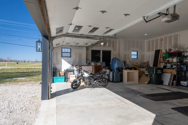 $750,000 | 6661 West 100 North, Greenfield, IN 46140