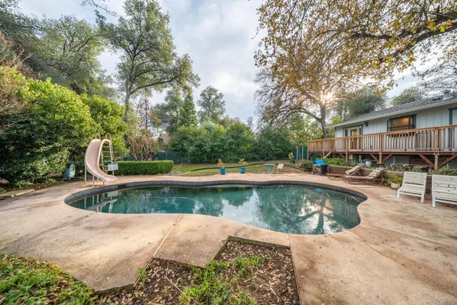 $465,000 | 15799 Nauvoo Trail, Redding, CA 96001