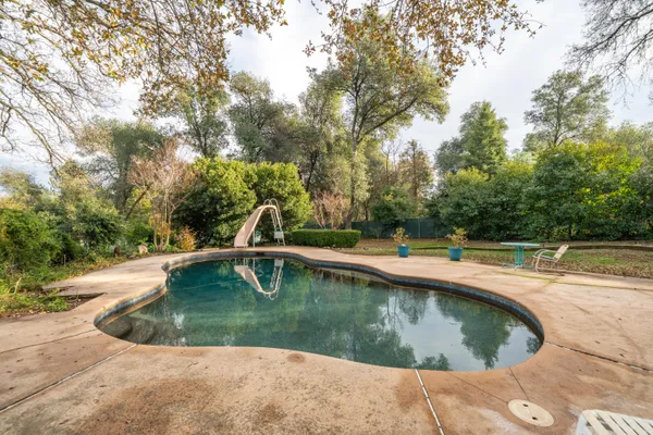 $455,000 | 15799 Nauvoo Trail, Redding, CA 96001