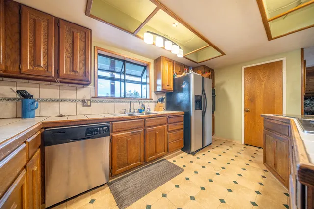 $465,000 | 15799 Nauvoo Trail, Redding, CA 96001