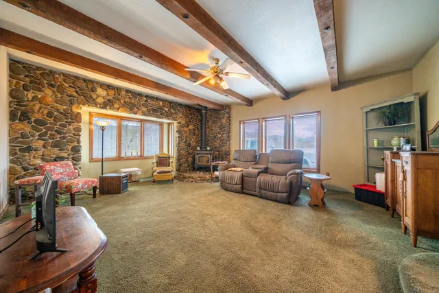 $465,000 | 15799 Nauvoo Trail, Redding, CA 96001