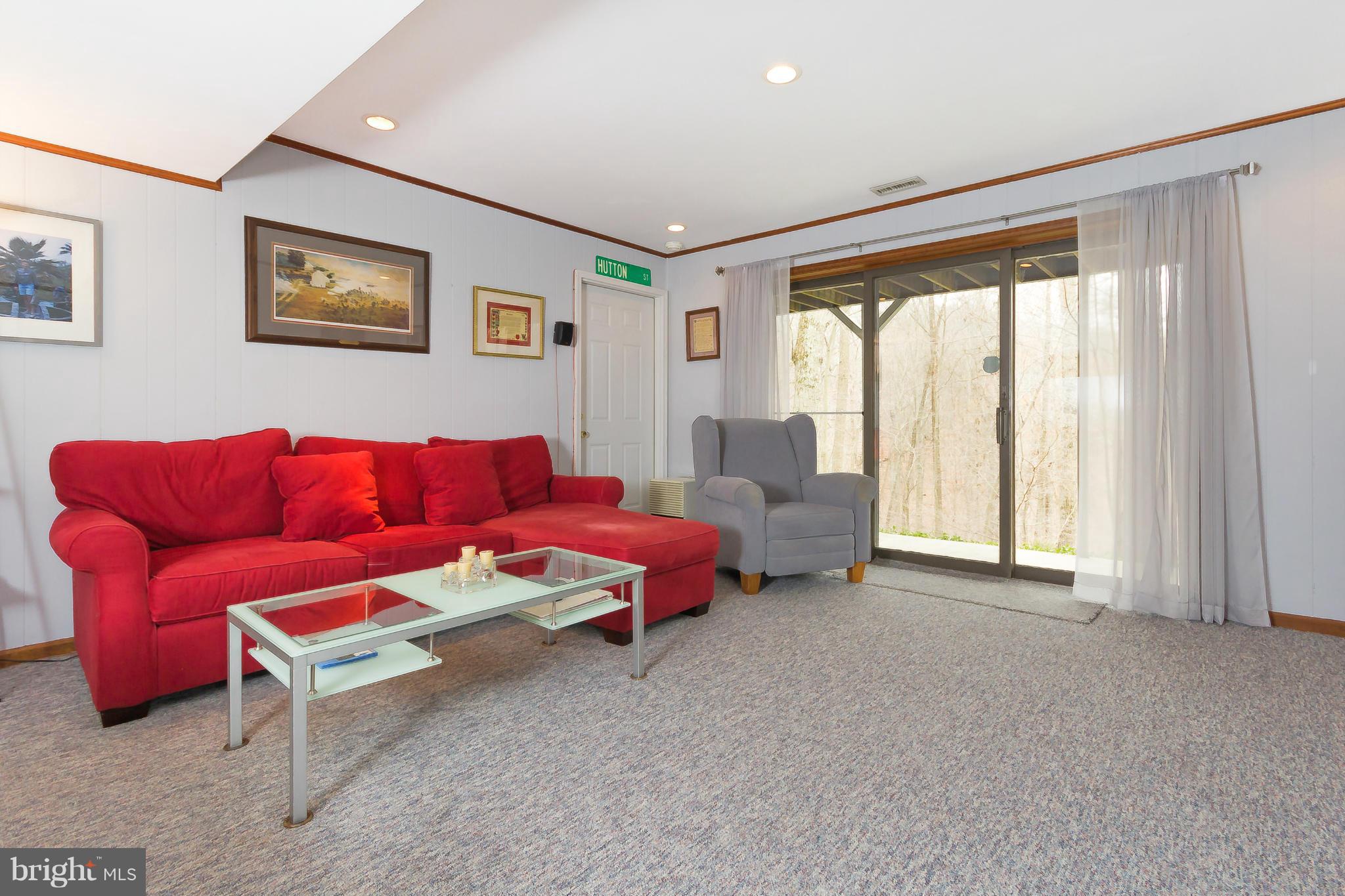 24304 Hanson Road Gaithersburg, MD 20882 - Photo 11 of 17 Lower level