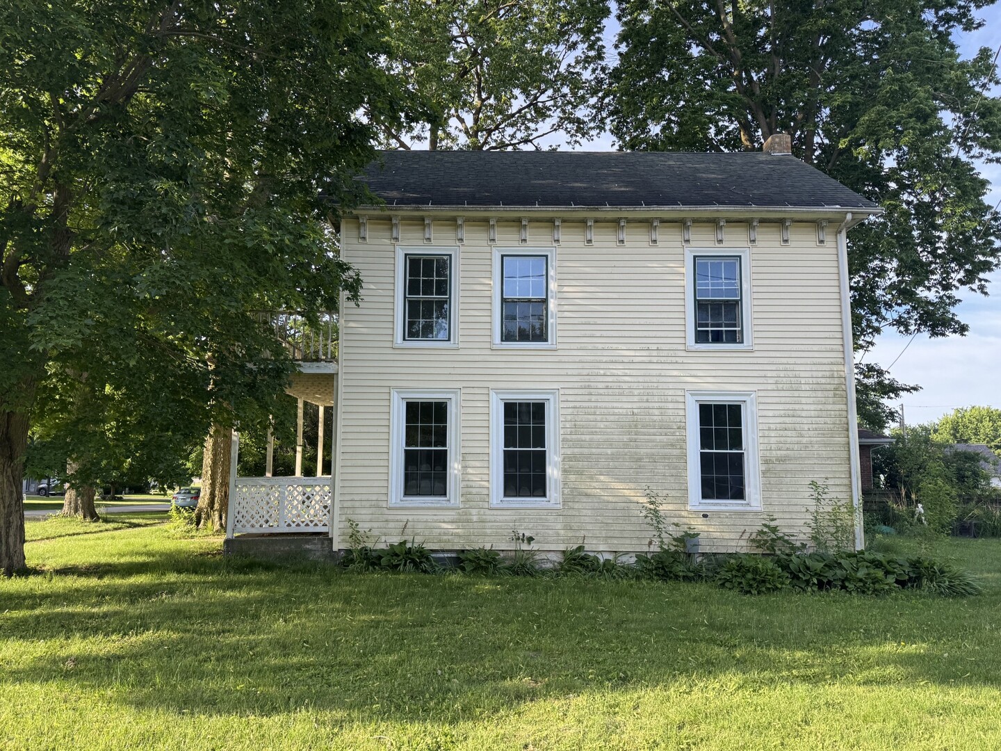 202 South State Street Annawan, IL 61234 - Photo 4 of 5 a view of a house with a yard