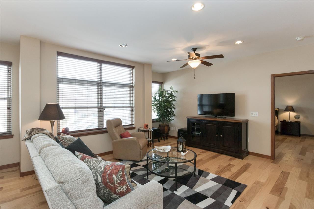 845 Quarry Road, Unit 212 Coralville, IA 52241 - Photo 2 of 31 Gallery Image 2