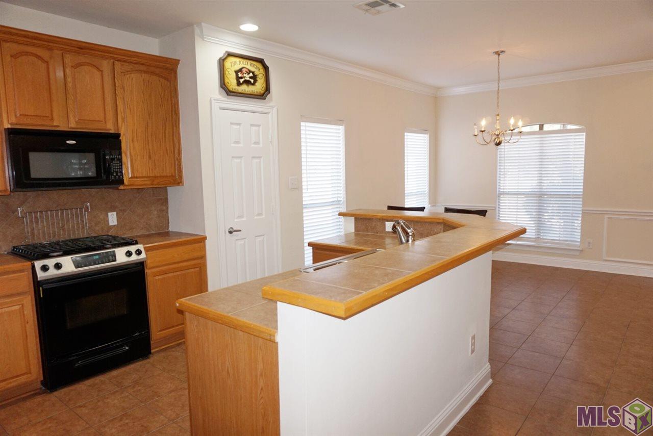 12564 Springfield Road Denham Springs, LA 70706 - Photo 6 of 22