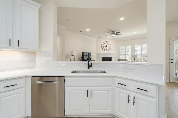 $799,000 | 16000 Snowdonia Cove, Bee Cave, TX 78738