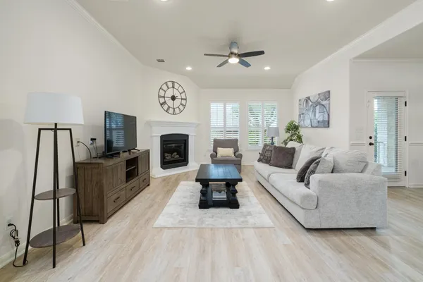 $799,000 | 16000 Snowdonia Cove, Bee Cave, TX 78738