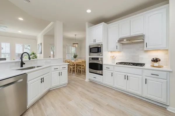$799,000 | 16000 Snowdonia Cove, Bee Cave, TX 78738