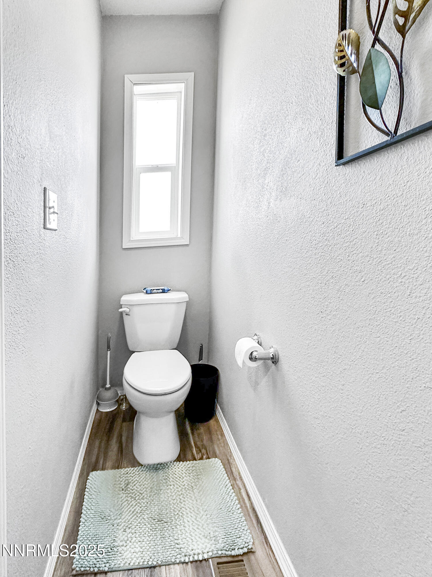 6745 Country Road Winnemucca, NV 89445 - Photo 36 of 50 a bathroom with a toilet and a vanity