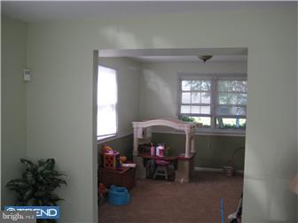 1952 King Arthur Road Philadelphia, PA 19116 - Photo 5 of 9 Dining Room