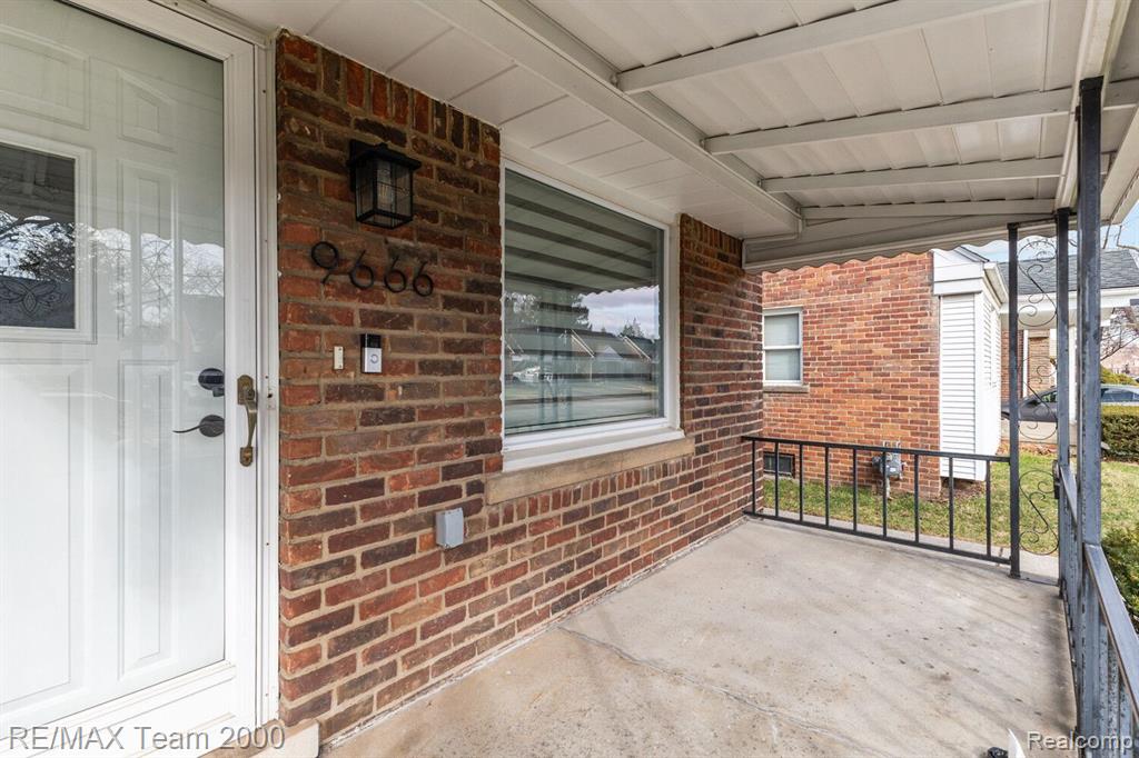 9666 Ruth Avenue Allen Park, MI 48101 - Photo 4 of 29 Gallery Image 4