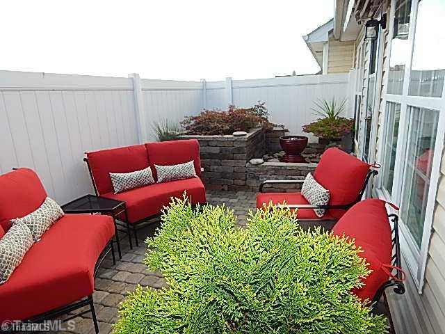 122 Brae Ridge Lane King, NC 27021 - Photo 10 of 16 Patio/Deck.