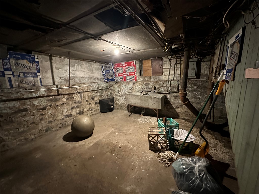 63 Peck Street Rochester, NY 14609 - Photo 36 of 38