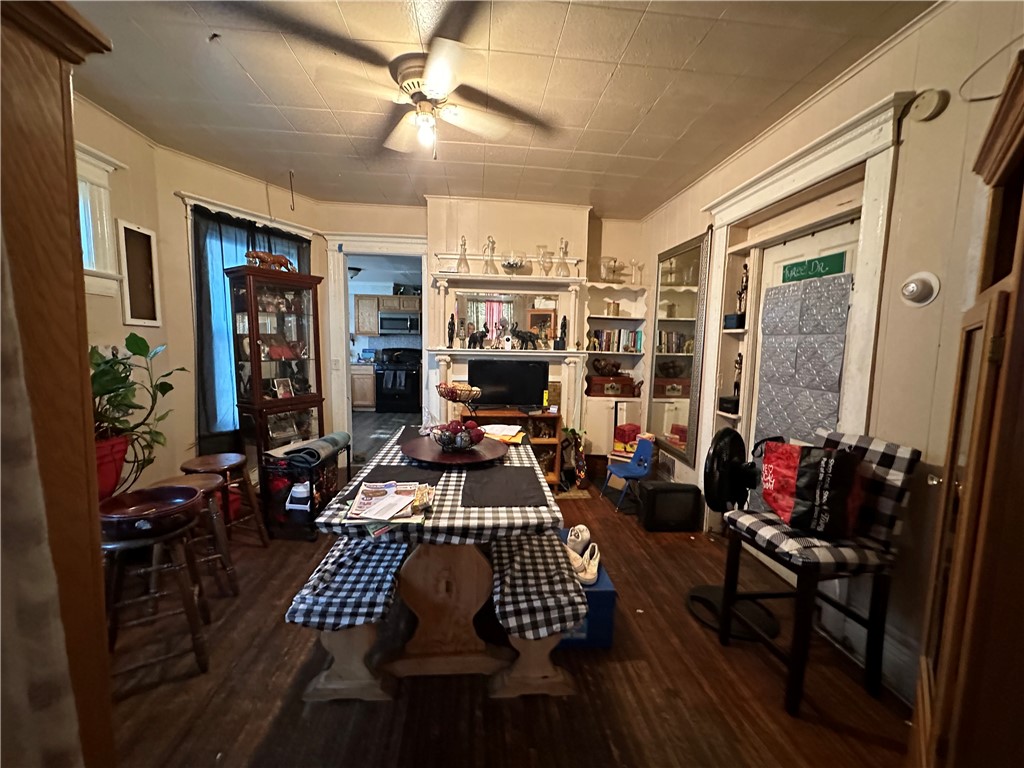 63 Peck Street Rochester, NY 14609 - Photo 5 of 38