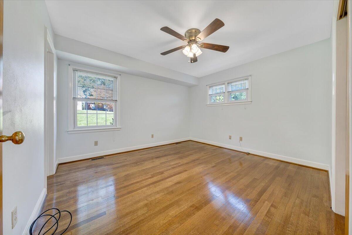 3501 Greencliff Road Roanoke, VA 24018 - Photo 17 of 36 17-MIB08113