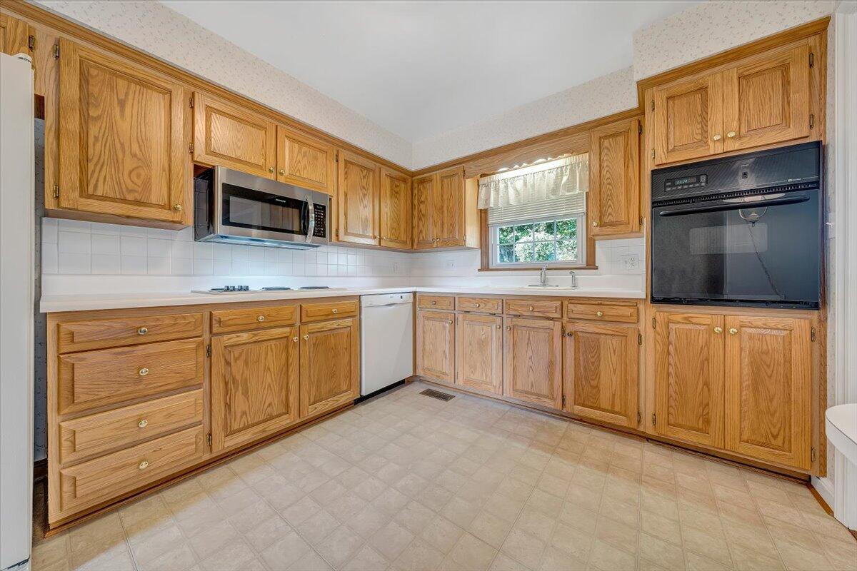 3501 Greencliff Road Roanoke, VA 24018 - Photo 10 of 36 10-MIB08092