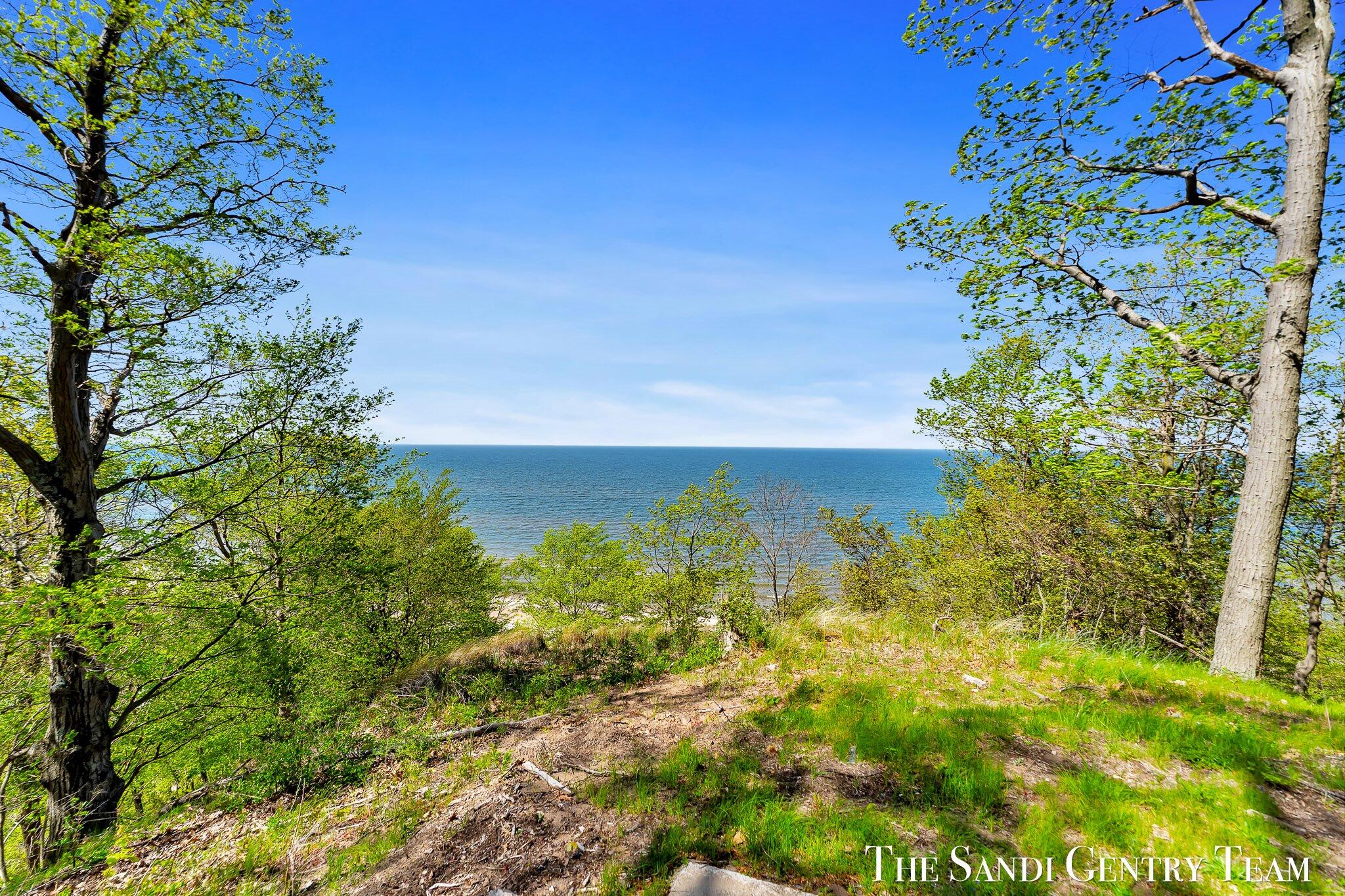 18111 Ridge Drive Grand Haven, MI 49417 - Photo 2 of 24 11-AIV00061