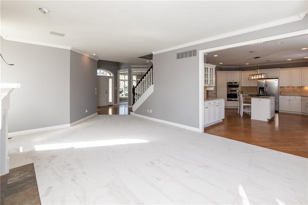 9658 Springstone Road Fishers, IN 46055 - Photo 15 of 48
