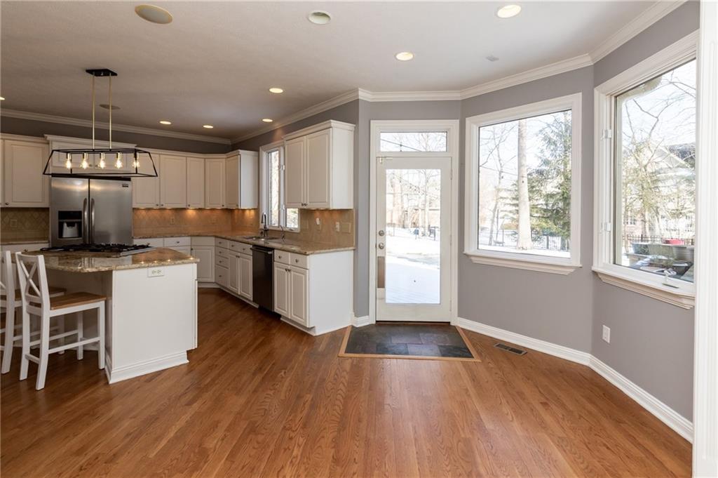 9658 Springstone Road Fishers, IN 46055 - Photo 16 of 48