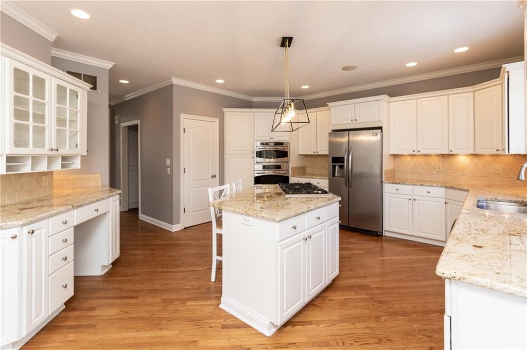 9658 Springstone Road Fishers, IN 46055 - Photo 20 of 48