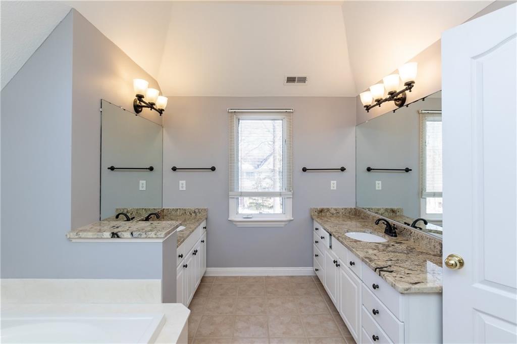 9658 Springstone Road Fishers, IN 46055 - Photo 28 of 48