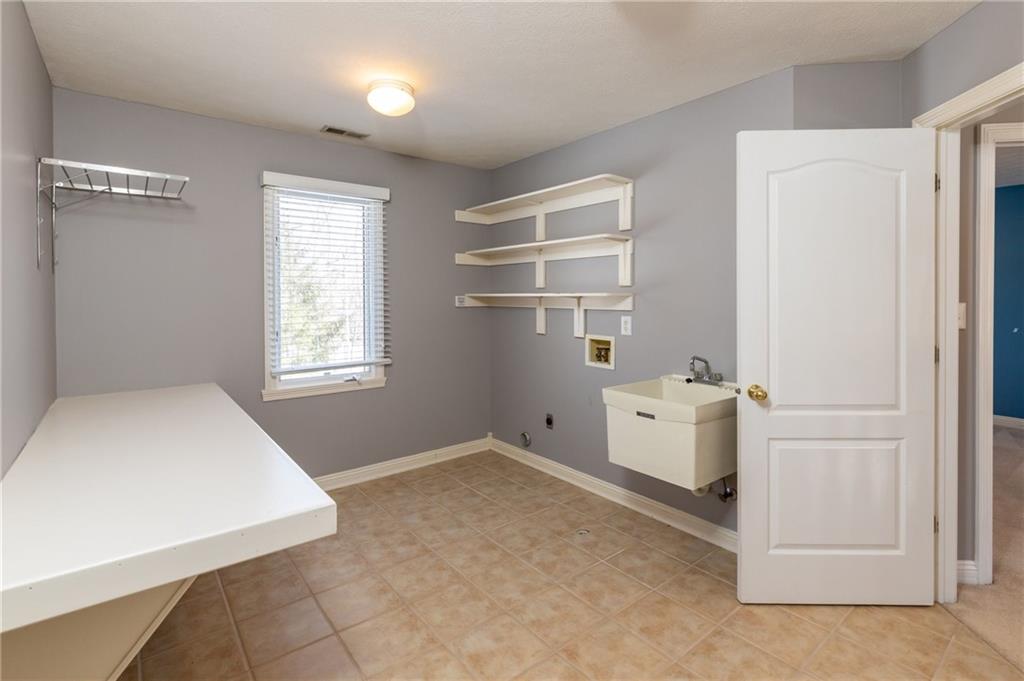 9658 Springstone Road Fishers, IN 46055 - Photo 30 of 48