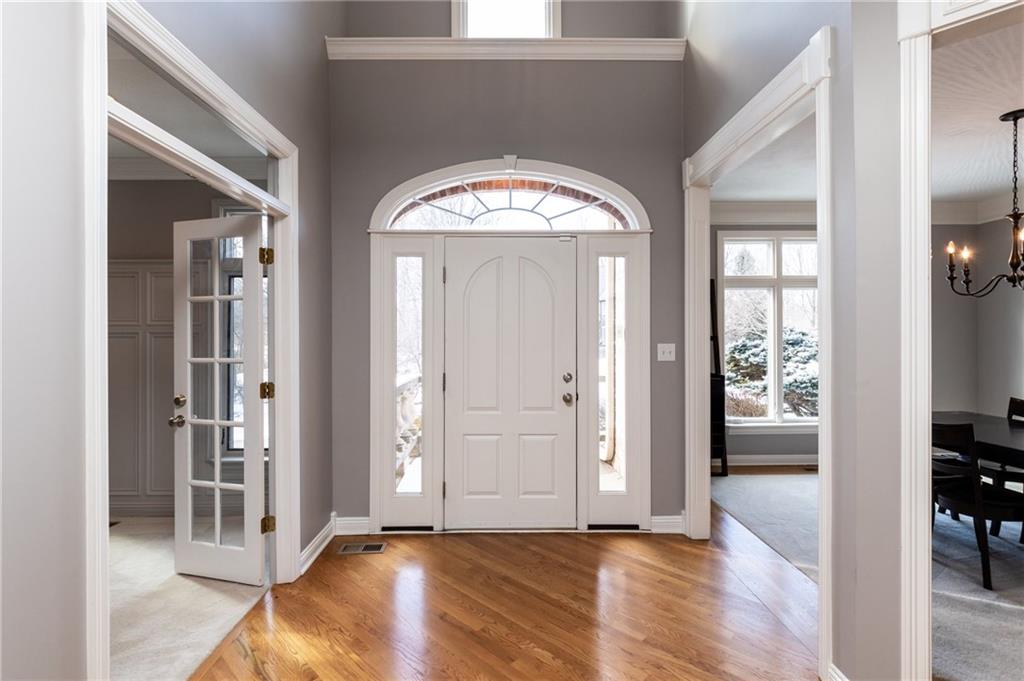 9658 Springstone Road Fishers, IN 46055 - Photo 9 of 48