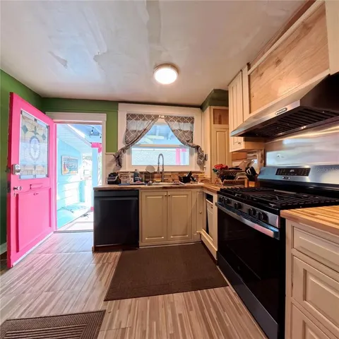 $990,000 | 434 Vermont Avenue, Daytona Beach, FL 32118