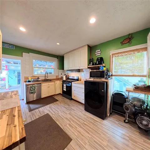 $990,000 | 434 Vermont Avenue, Daytona Beach, FL 32118