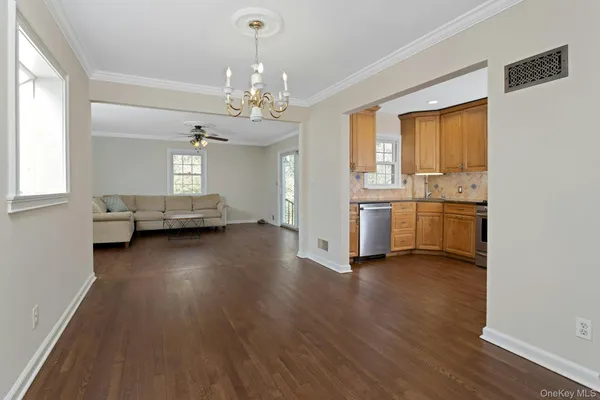 $1,000,000 | 26 Dogwood Drive, Scarsdale, NY 10583