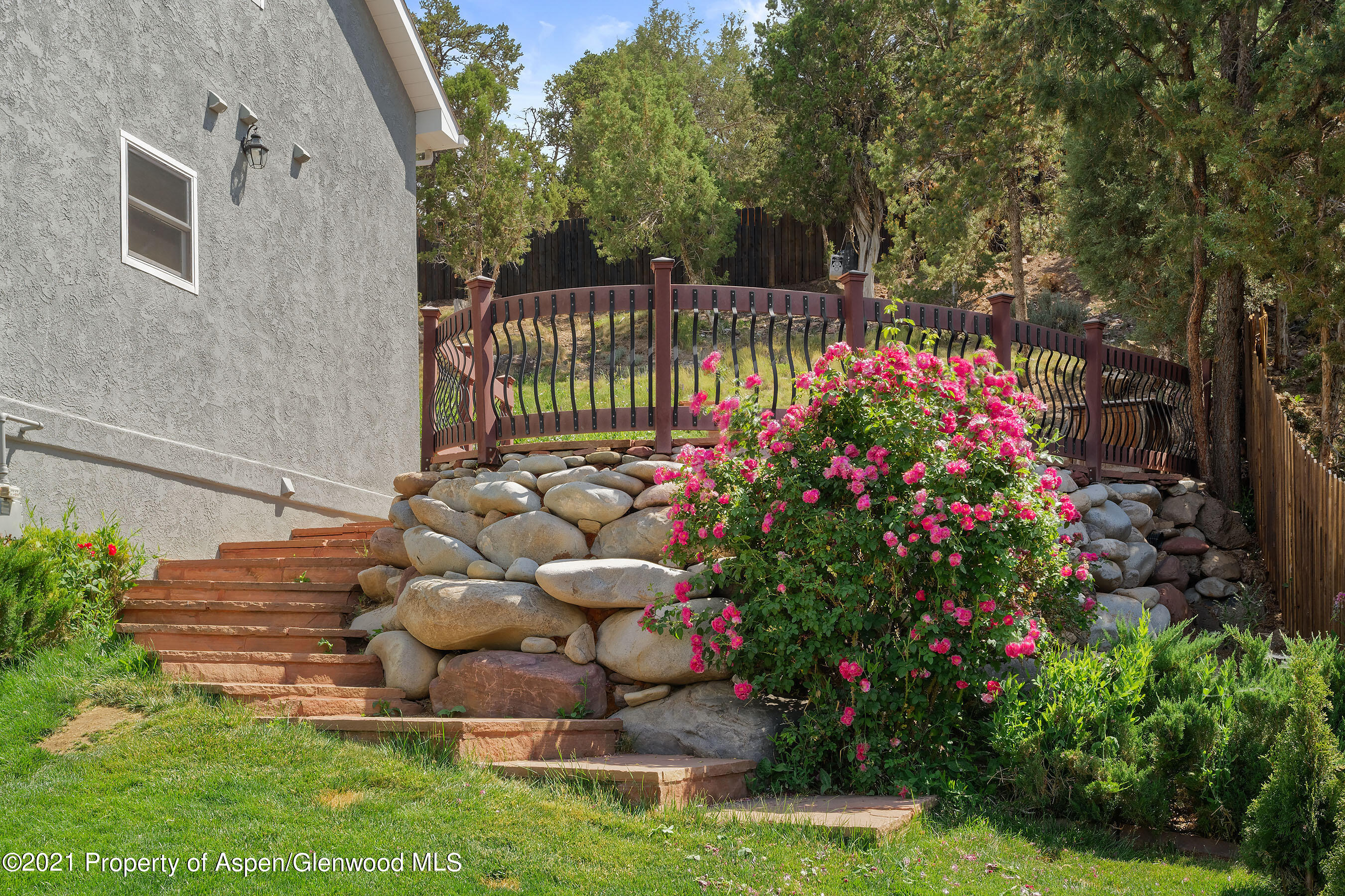 461 Original Road Basalt, CO 81621 - Photo 3 of 23 a view of a backyard with sitting area