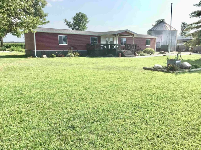 $199,900 | 279 East 750 South, Star City, IN 46985