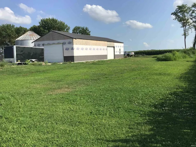 $199,900 | 279 East 750 South, Star City, IN 46985