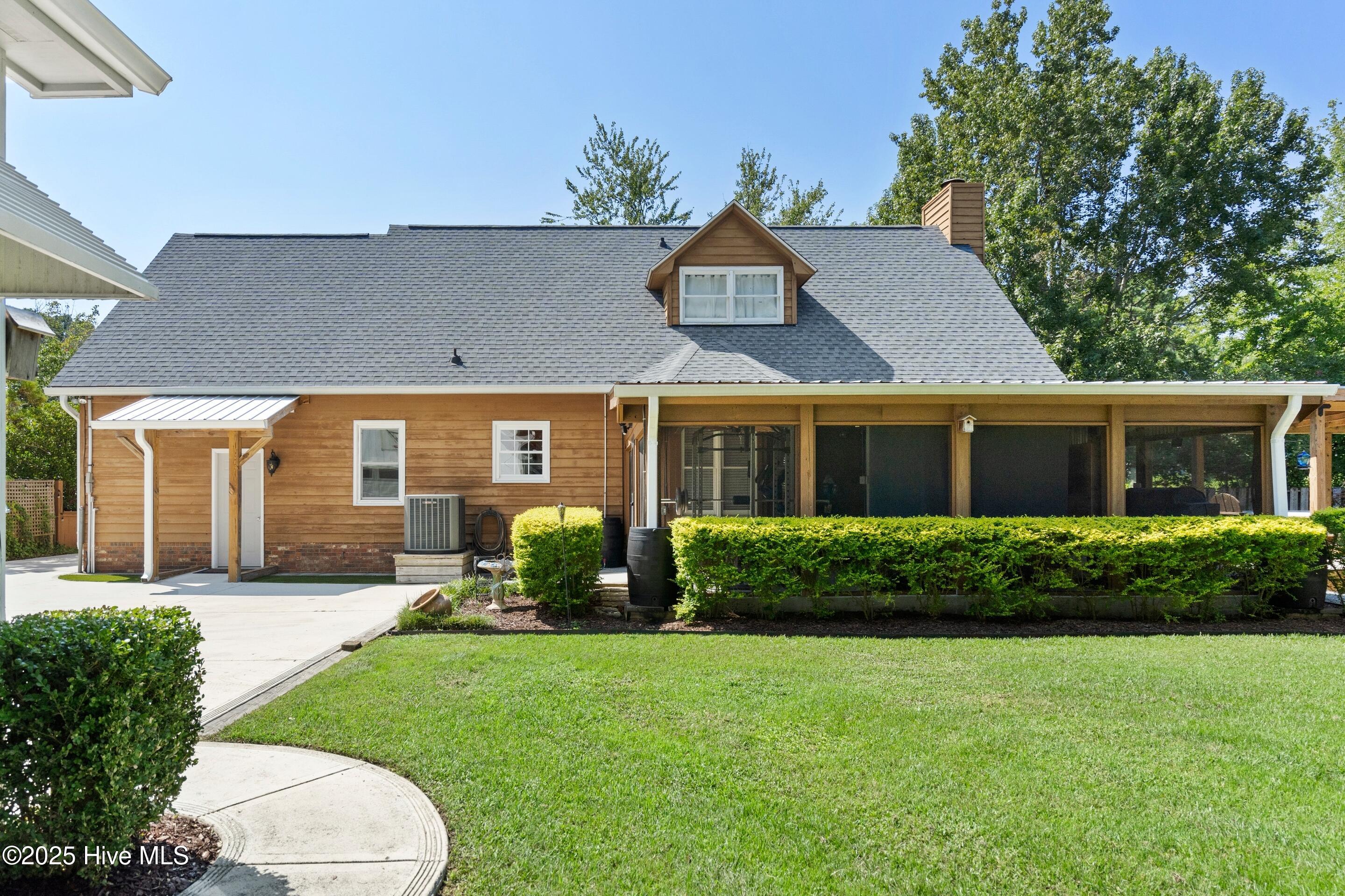 307 North Hampton Road Wilmington, NC 28409 - Photo 61 of 64 307 N Hampton back of home