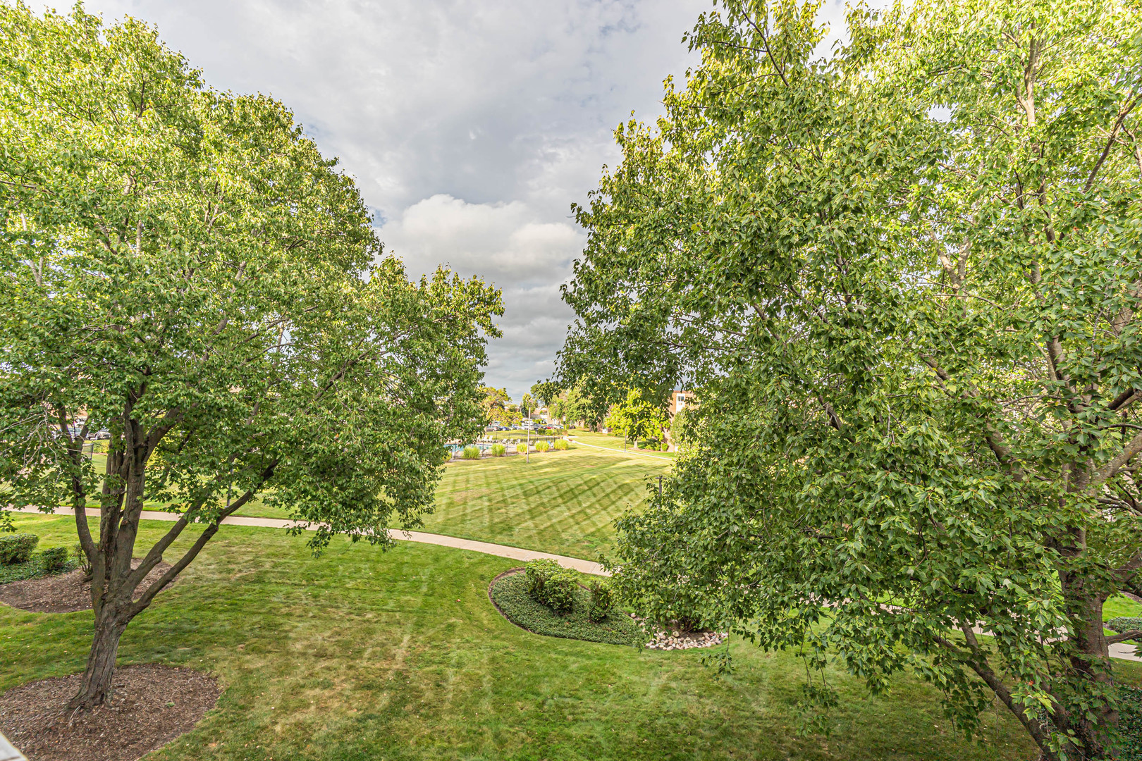 1311 South Finley Road, Unit 316 Lombard, IL 60148 - Photo 9 of 20 Gallery Image 9