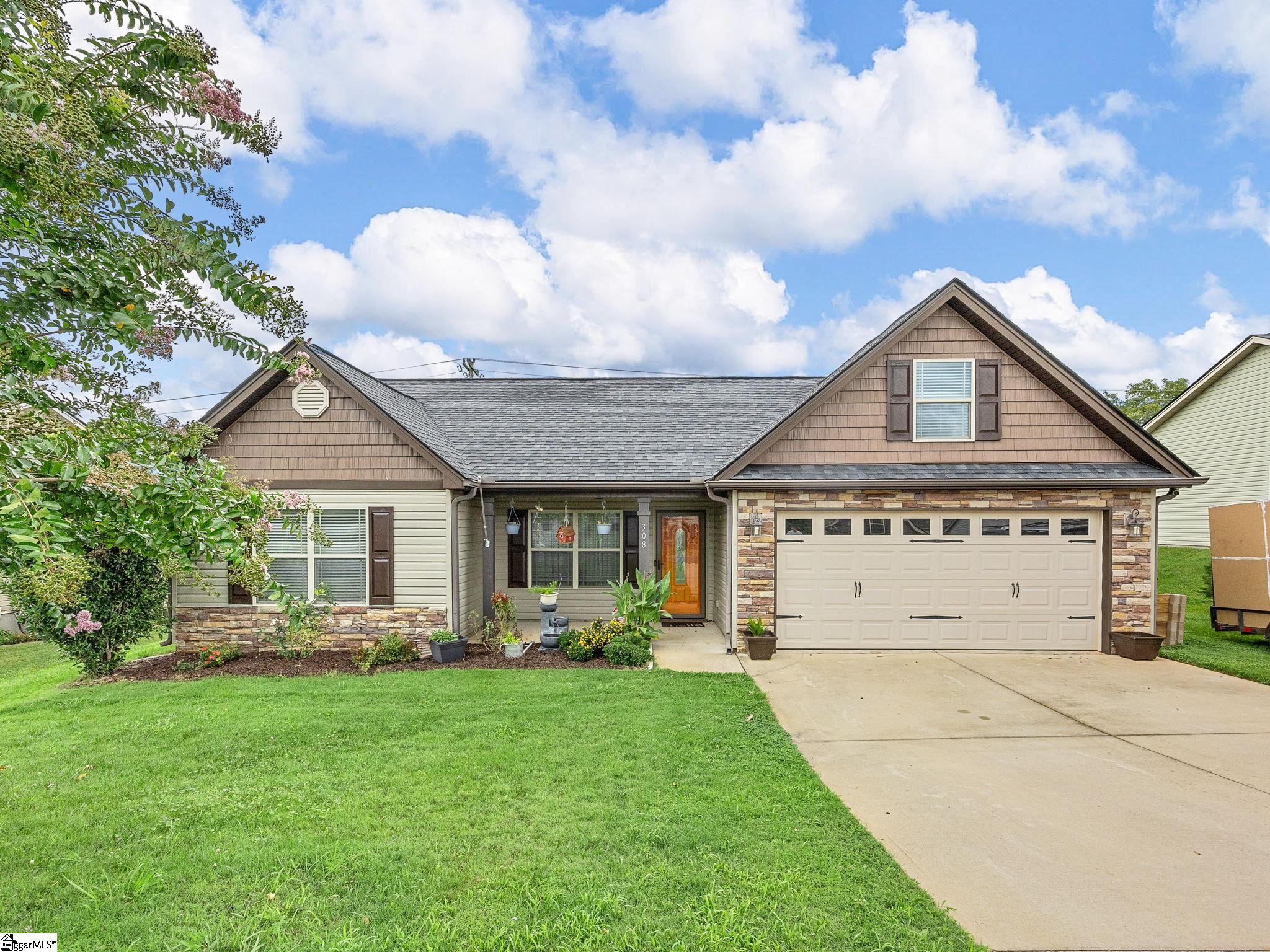 308 Gleaner Drive Inman, SC 29349 - Photo 1 of 13