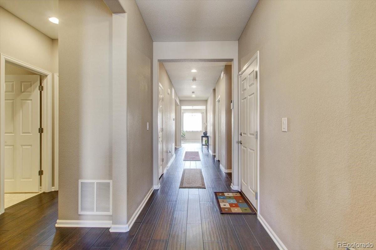 3044 Rising Moon Way Castle Rock, CO 80109 - Photo 3 of 34 Gallery Image 3