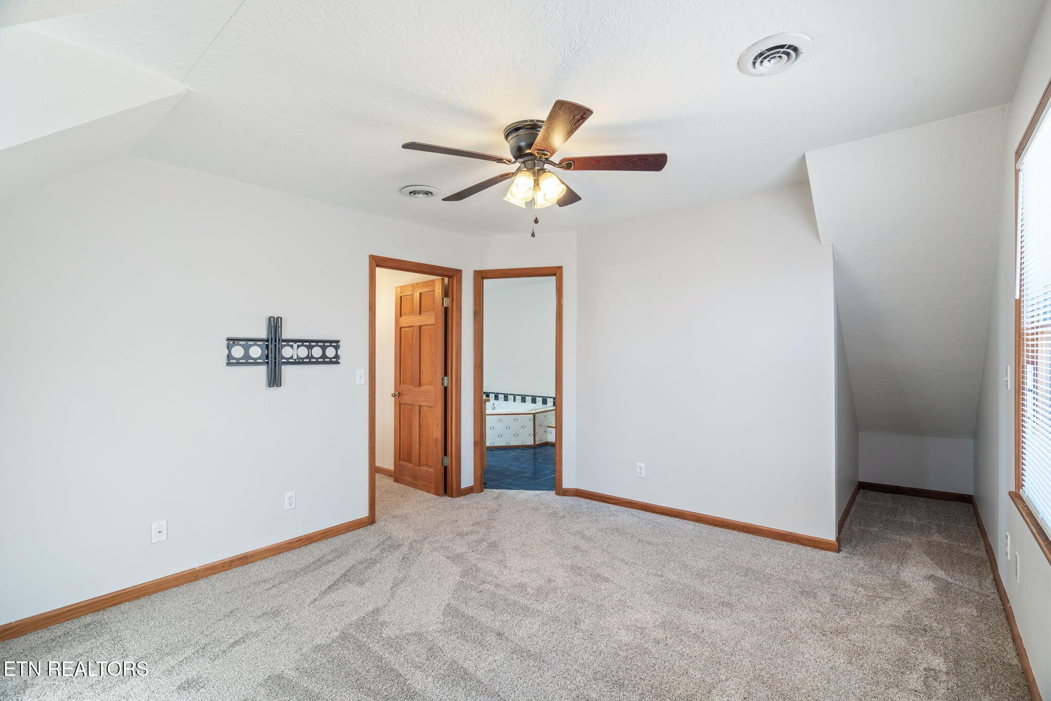 1636 Bluff Road Harriman, TN 37748 - Photo 29 of 54 Gallery Image 29