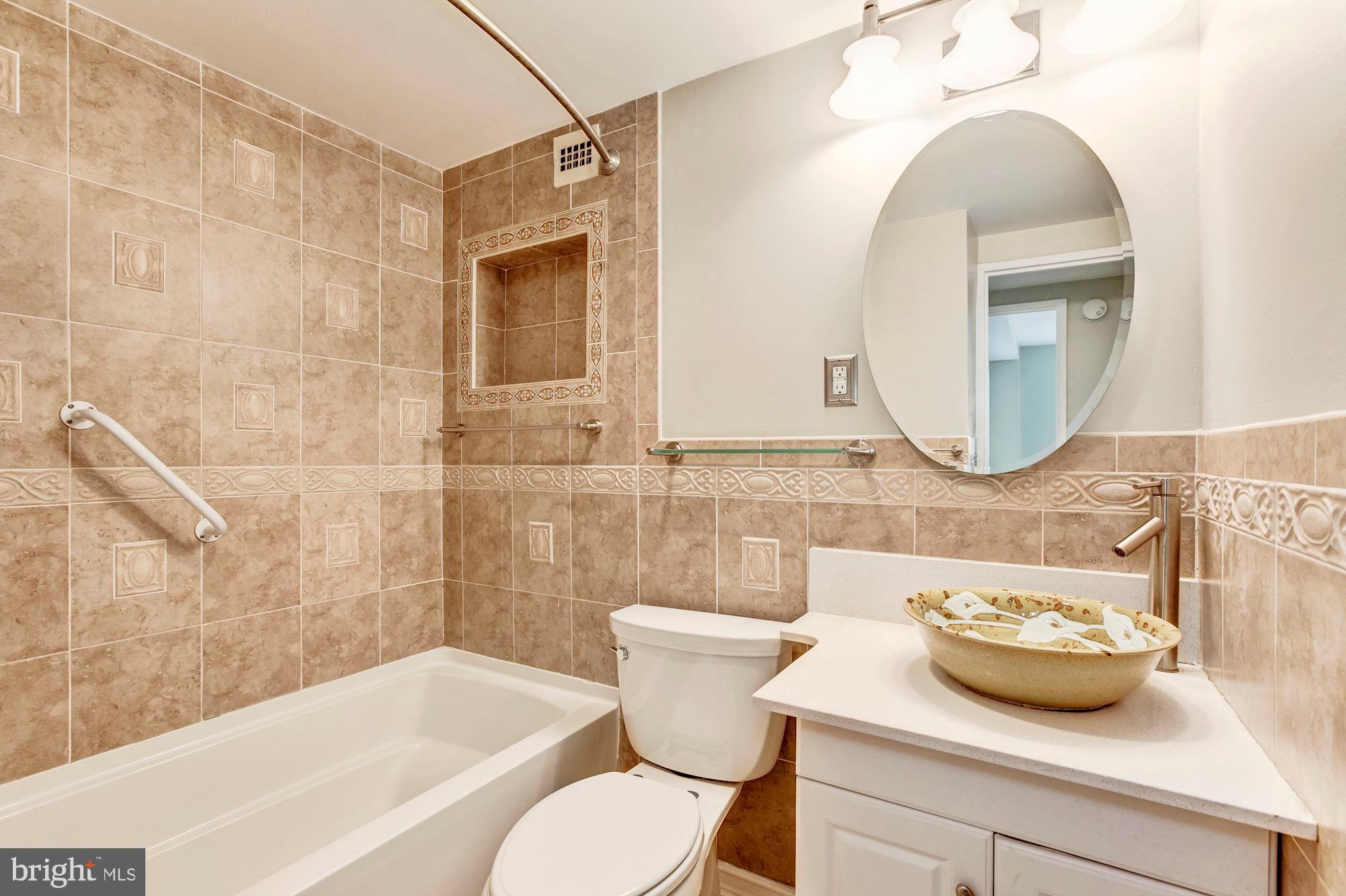 1900 Lyttonsville Road, Unit 304 Silver Spring, MD 20910 - Photo 13 of 19