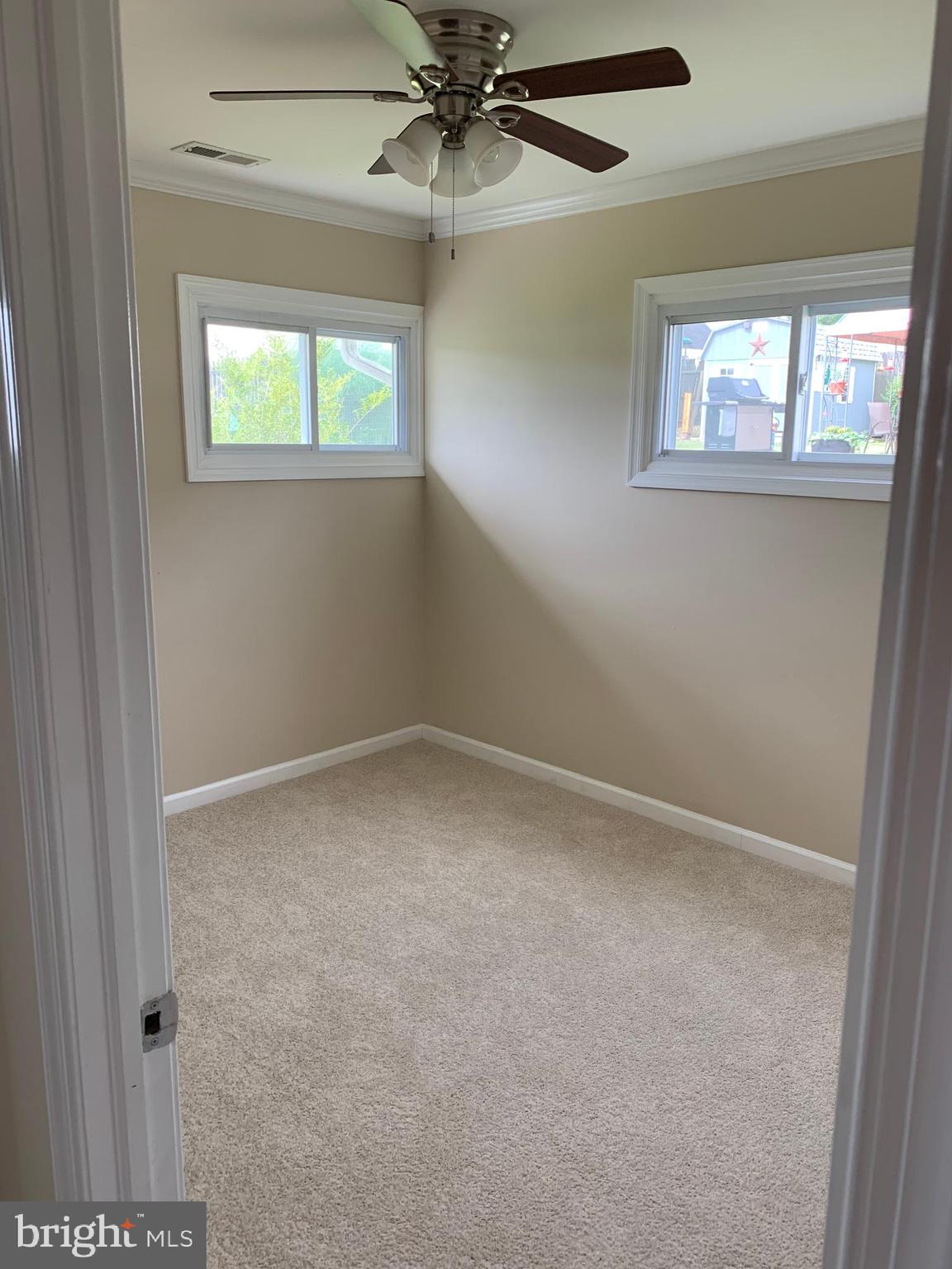 32 Cable Road Levittown, PA 19057 - Photo 9 of 10