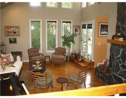 549 Southwest 16th Street Boca Raton, FL 33432 - Photo 11 of 21 Den/Family/Great Room