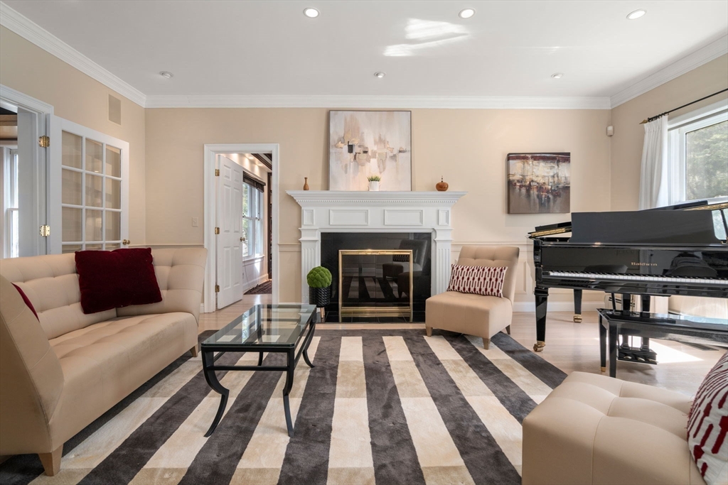 188 Glezen Lane Wayland, MA 01778 - Photo 4 of 39